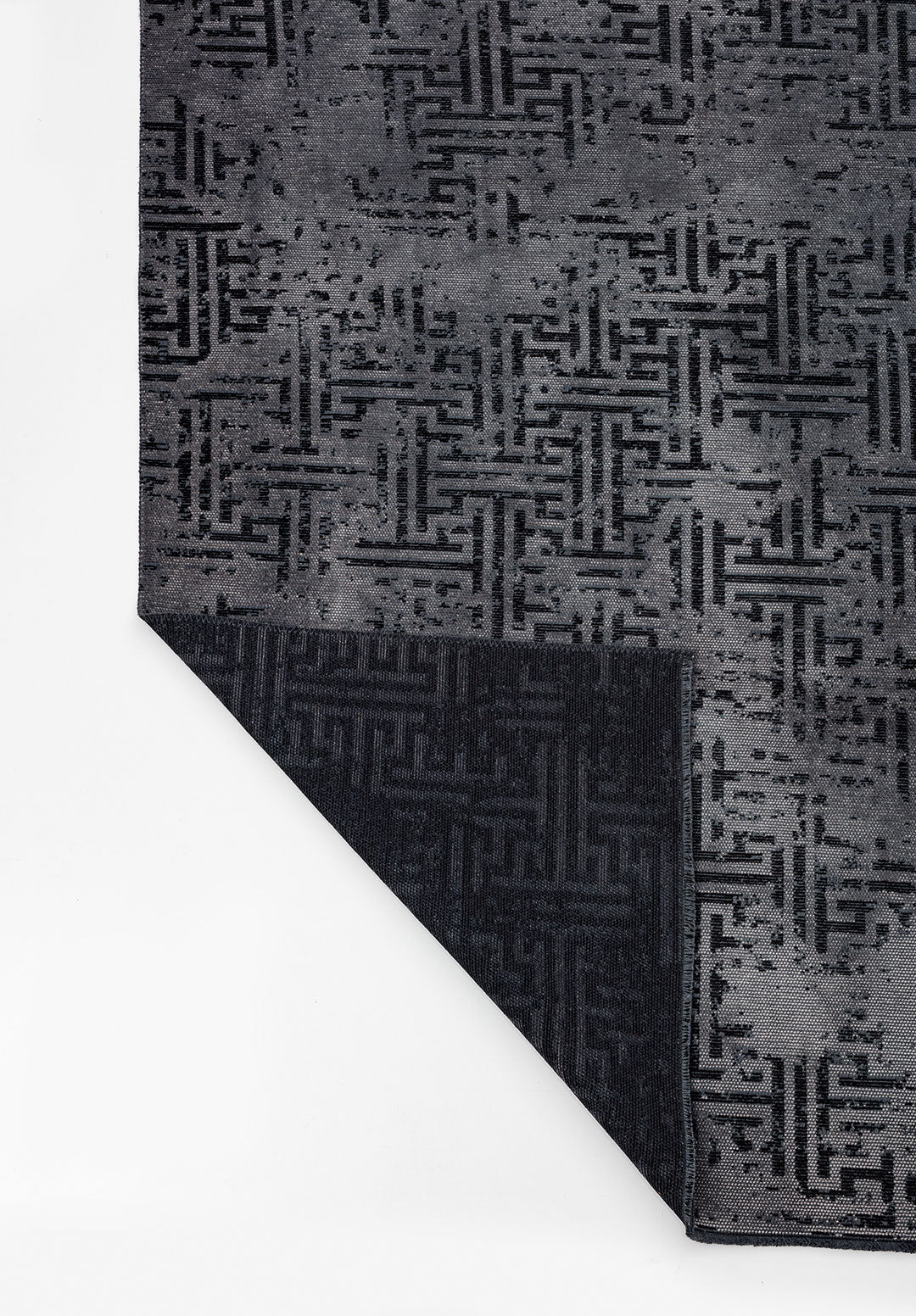 Labyrinth Grey - Black Rug