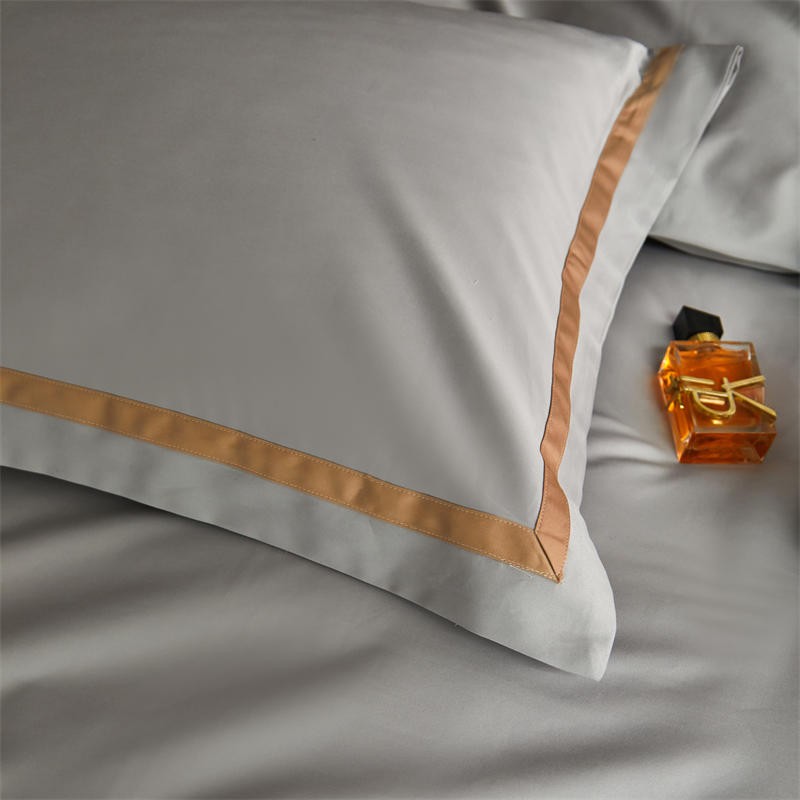Karine Modern Seamless Solid Egyptian Cotton Bedding Set